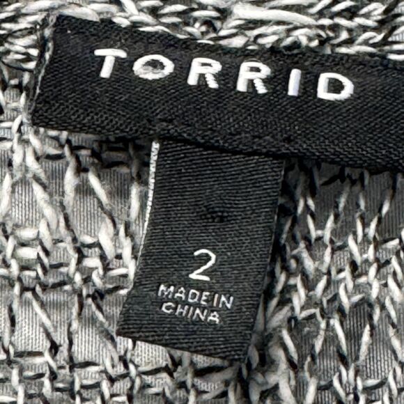 Torrid Womens 2 Black White Cardigan Sleeveless Open Front Lightweight Sweater - Picture 6 of 12